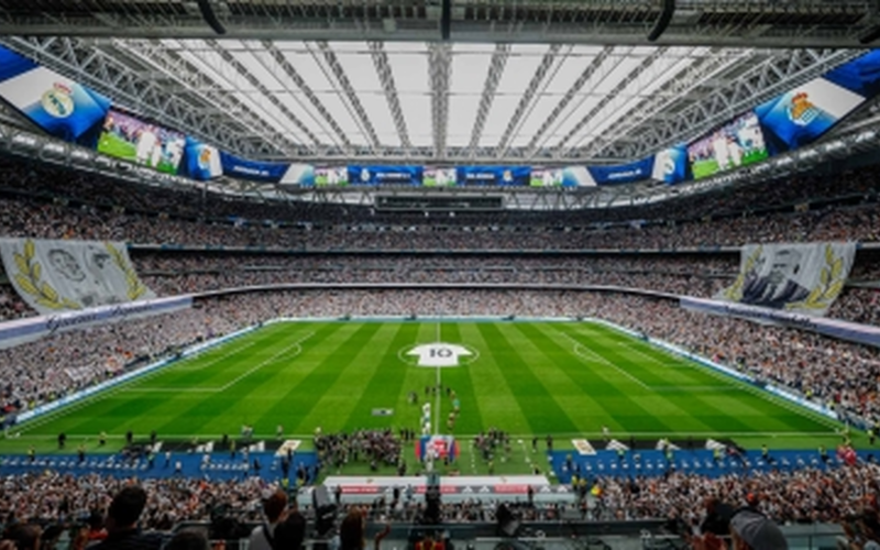 إيرادات قياسية وحضور جماهيري تاريخي يضعان الدوري الإسباني في صدارة المشهد الرياضي